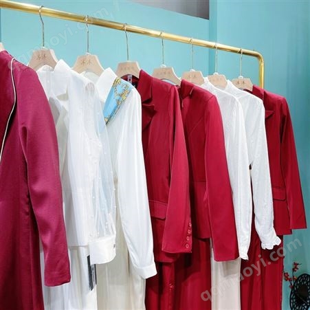 品牌折扣網(wǎng)熙蔓莎品牌女裝品牌女裝折扣店女裝走份批發(fā)廠家