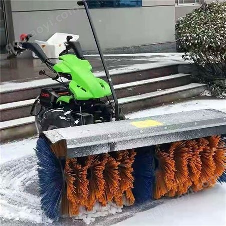 汽油滚刷式扫雪机 手推式除雪机 小型小区公路座驾式抛雪机